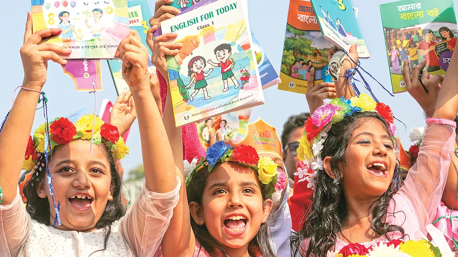 নতুন বইয়ে ভুলভ্রান্তি, ছাপার মান নিয়ে প্রশ্ন