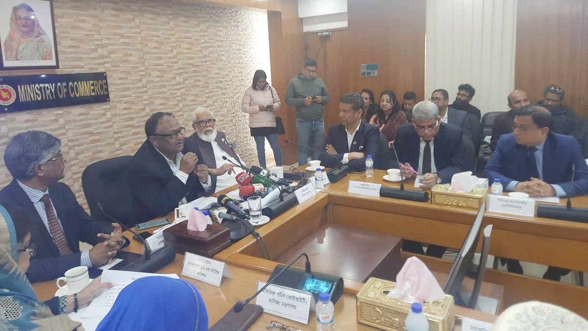 চিনির আমদানি শুল্ক কমাতে এনবিআরে চিঠি দেওয়া হবে